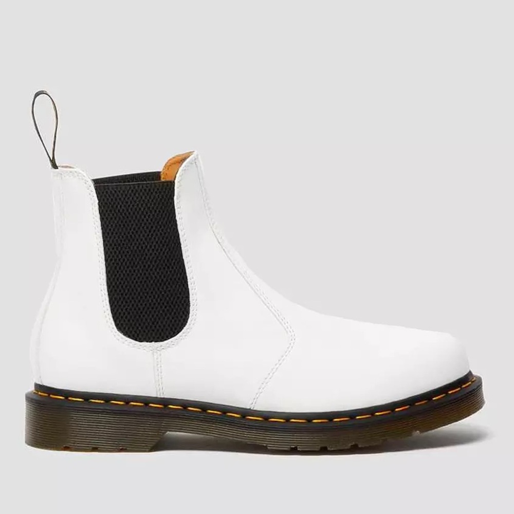 Dr Martens 2976 Chelsea Boot - White